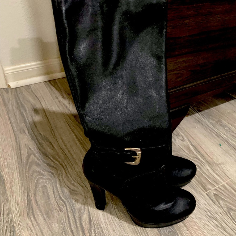 Boots - Picture 1 of 3
